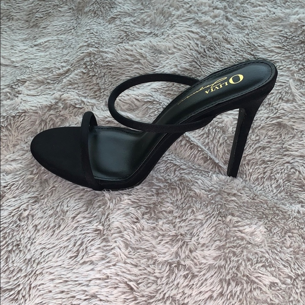 Black strappy high heels - Picture 3 of 4
